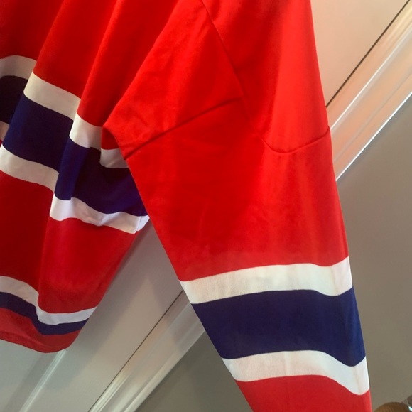 Vintage 1970s GCK Blank Red
Mens Hockey Team JERSEY Measurements In Description - Picture 2 of 8